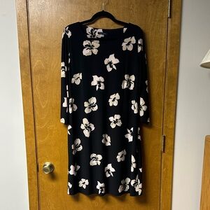 TOMMY HILFIGER. Black Dress with Floral design.